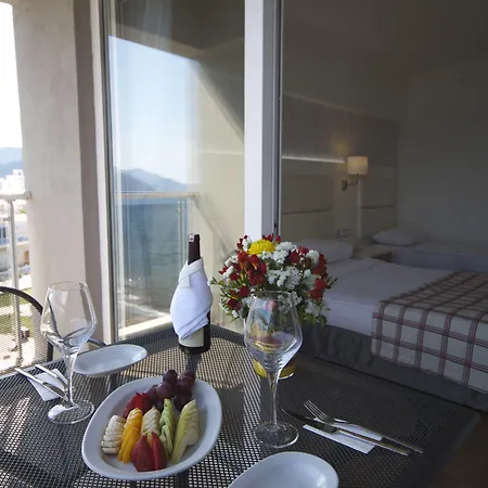 Yunus 3* 马尔马里斯