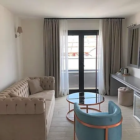 Yunus Hotel