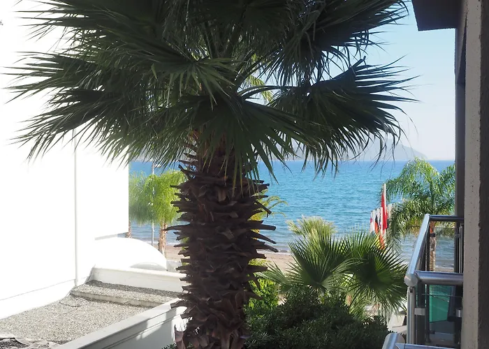 Yunus Beach Hotel 3*