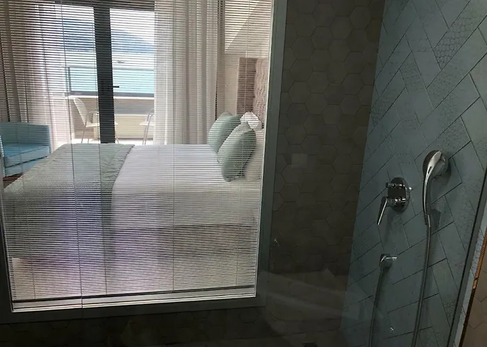 Yunus Hotel