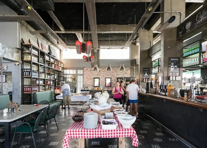 유누스 호텔 호텔